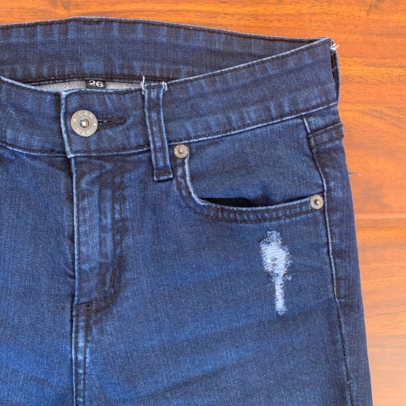 LF CARMAR High Rise Side Lace Distressed Jeans 26 - Picture 4 of 8